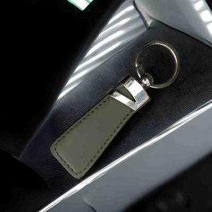 AT3 Handmade Full Grain Leather Keyring